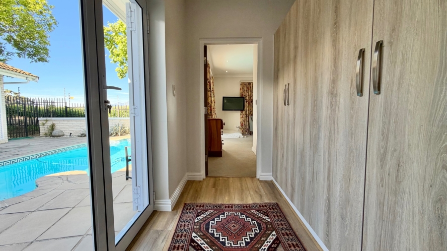 Commercial Property for Sale in Stellenbosch Farms Western Cape